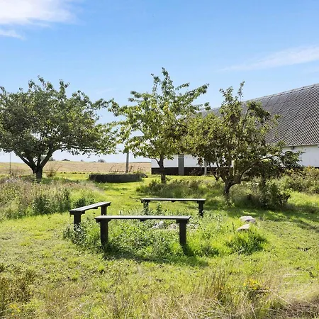 Idyllic Summer In The Countrysid בית נופש